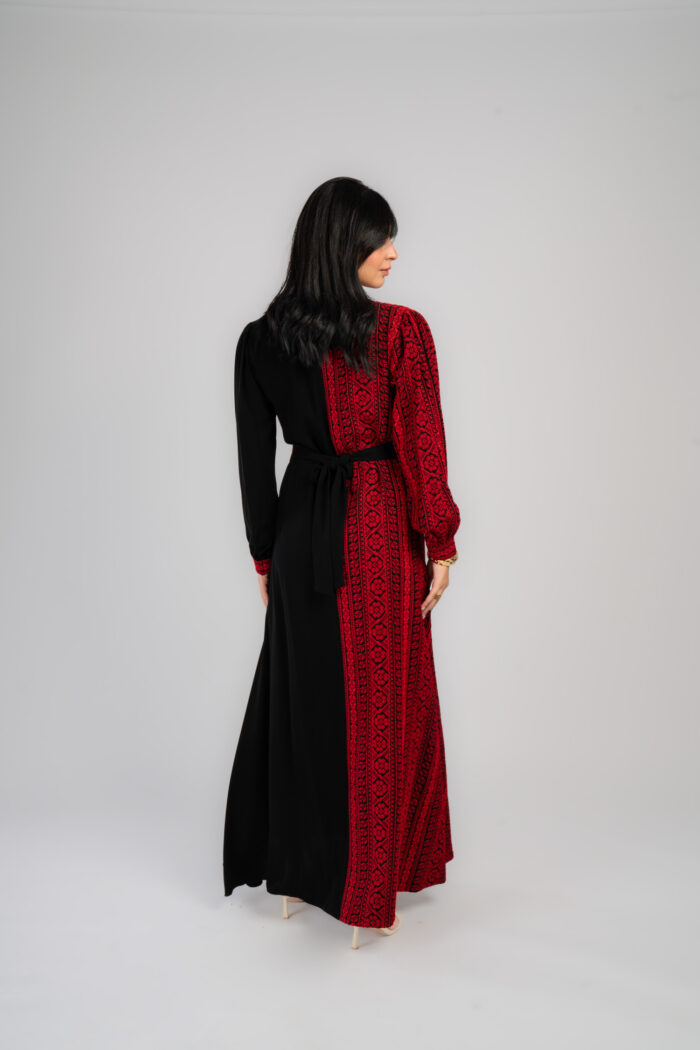 Palestinian dress with side embroidery - Image 2