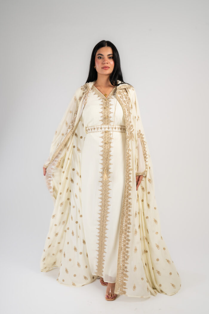Fully embroidered Moroccan kaftan - Image 3