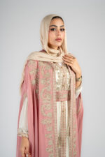 Moroccan kaftan with hood