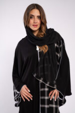 عباية اسود خروج مع طباعة - Image 21