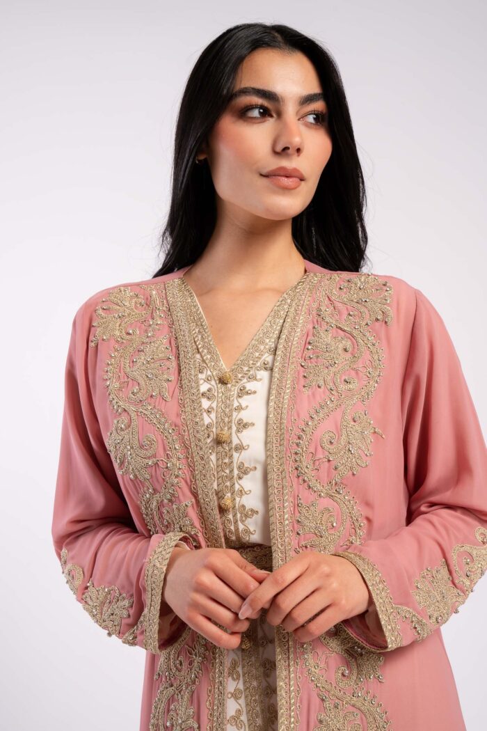 Moroccan kaftan with aghbani embroidery - Image 10