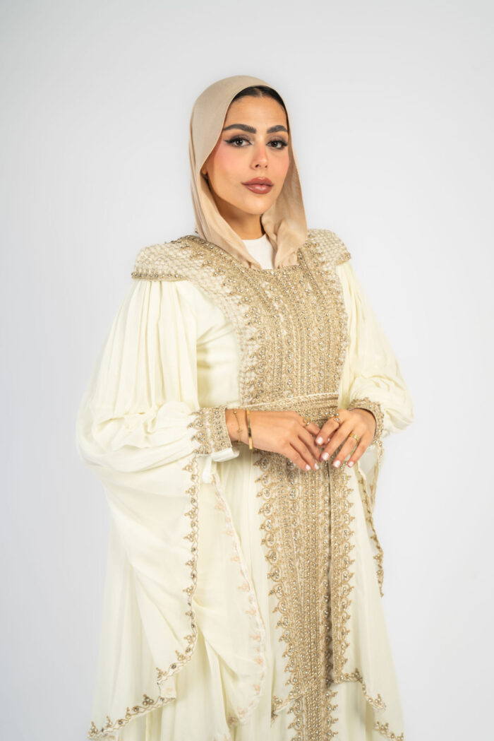 عباية إستقبال خليجي بكم واسع تطريز يدوي - Image 5
