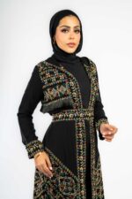 كارديجان فلسطيني قصير مع الكبيشون