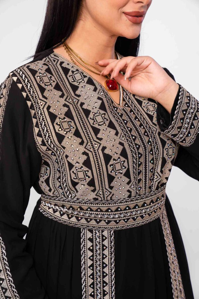 فستان بالتطريز الفلسطيني - Image 4